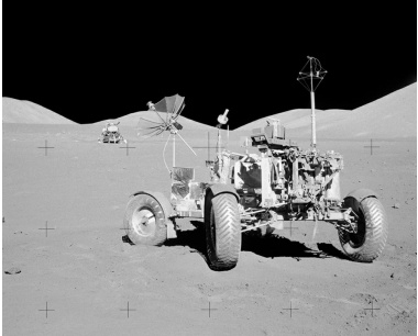 ¿Sabíais que hay 3 coches aparcados en la Luna?